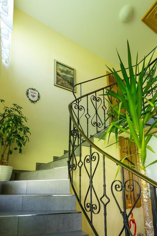 Biancas Ferienwohnung Im Haus Roswitha Tumpen Exterior photo